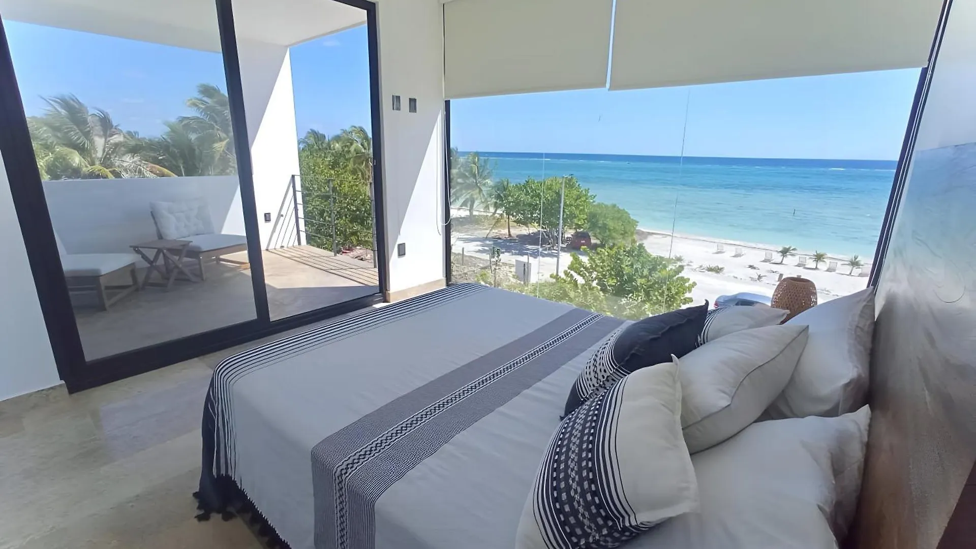 Oceanfront 2Bed - 2Bath Paradise Mahahual Mexico